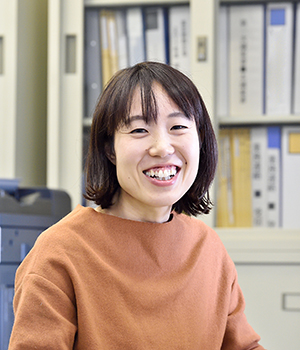 松村 奈穂子